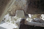 The shrine of Qenqo (Cusco), the underground chamber 